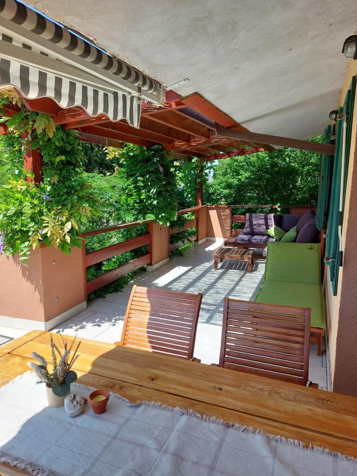 Apartment Mia Селине Екстер'єр фото